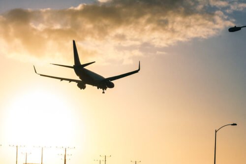 Flugzeug am Flughafen LAX